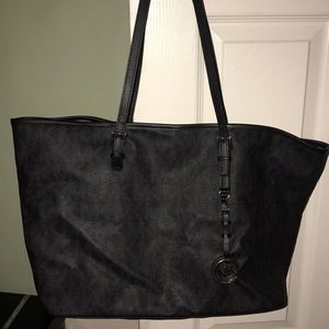 Michael Kors tote